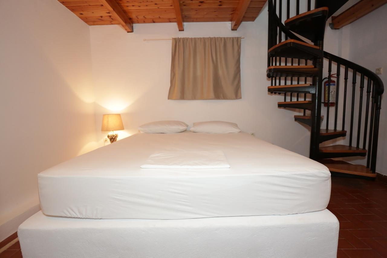 Artemis Suites Romanos  Екстериор снимка