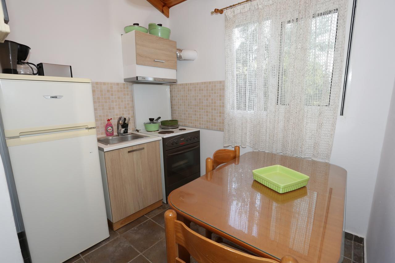 Artemis Suites Romanos  Екстериор снимка