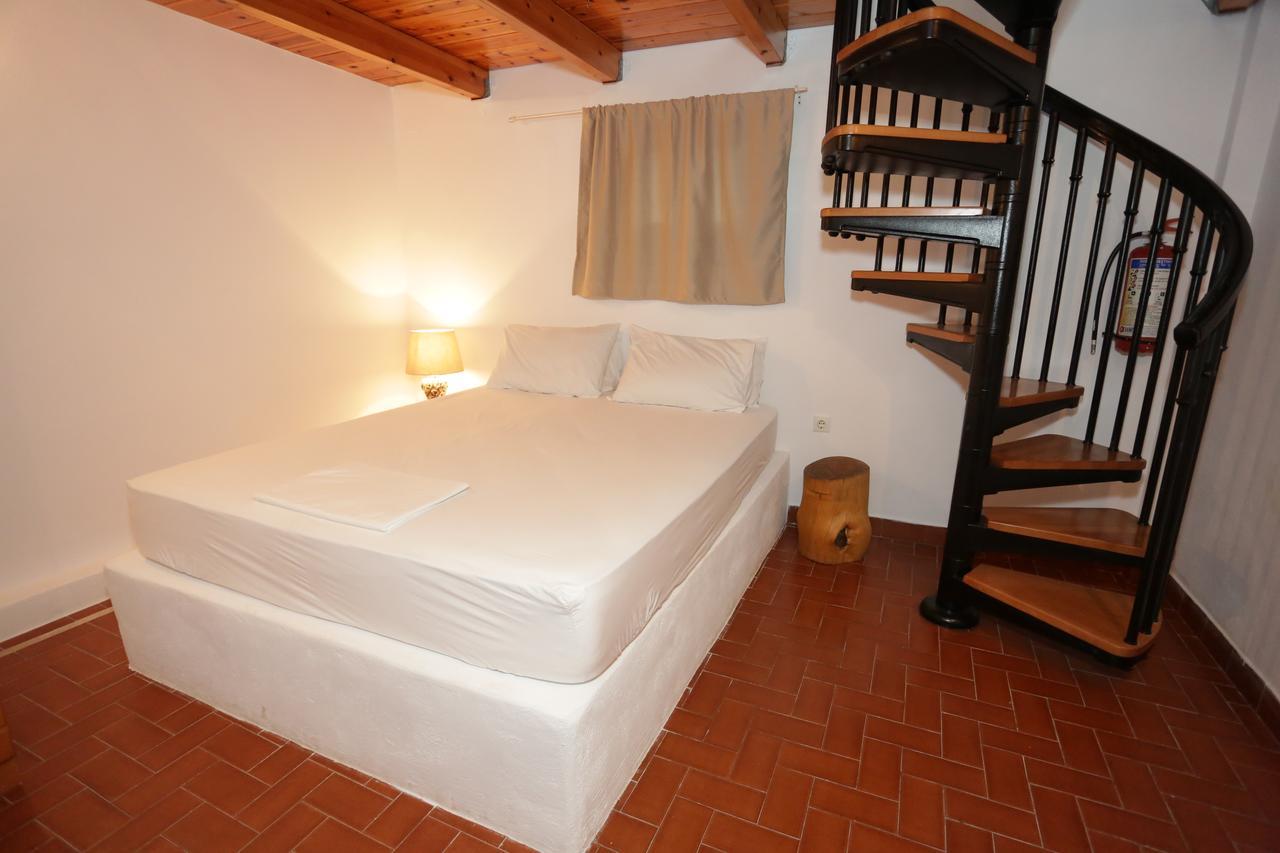 Artemis Suites Romanos  Екстериор снимка