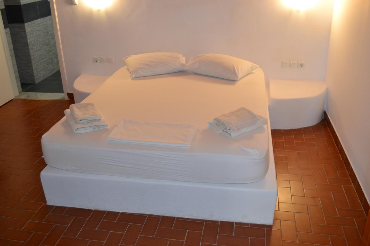 Artemis Suites Romanos  Екстериор снимка